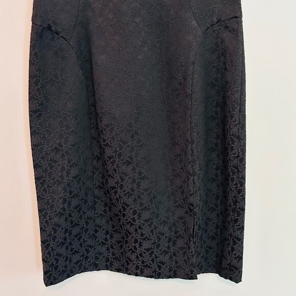 LONDON TIMES Black Jacquard Stretch Cocktail Dress Rosette Neckline Size 10 - Picture 9 of 9